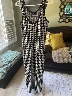 Fashion to Figure Black & White Houndstooth Maxi Dress